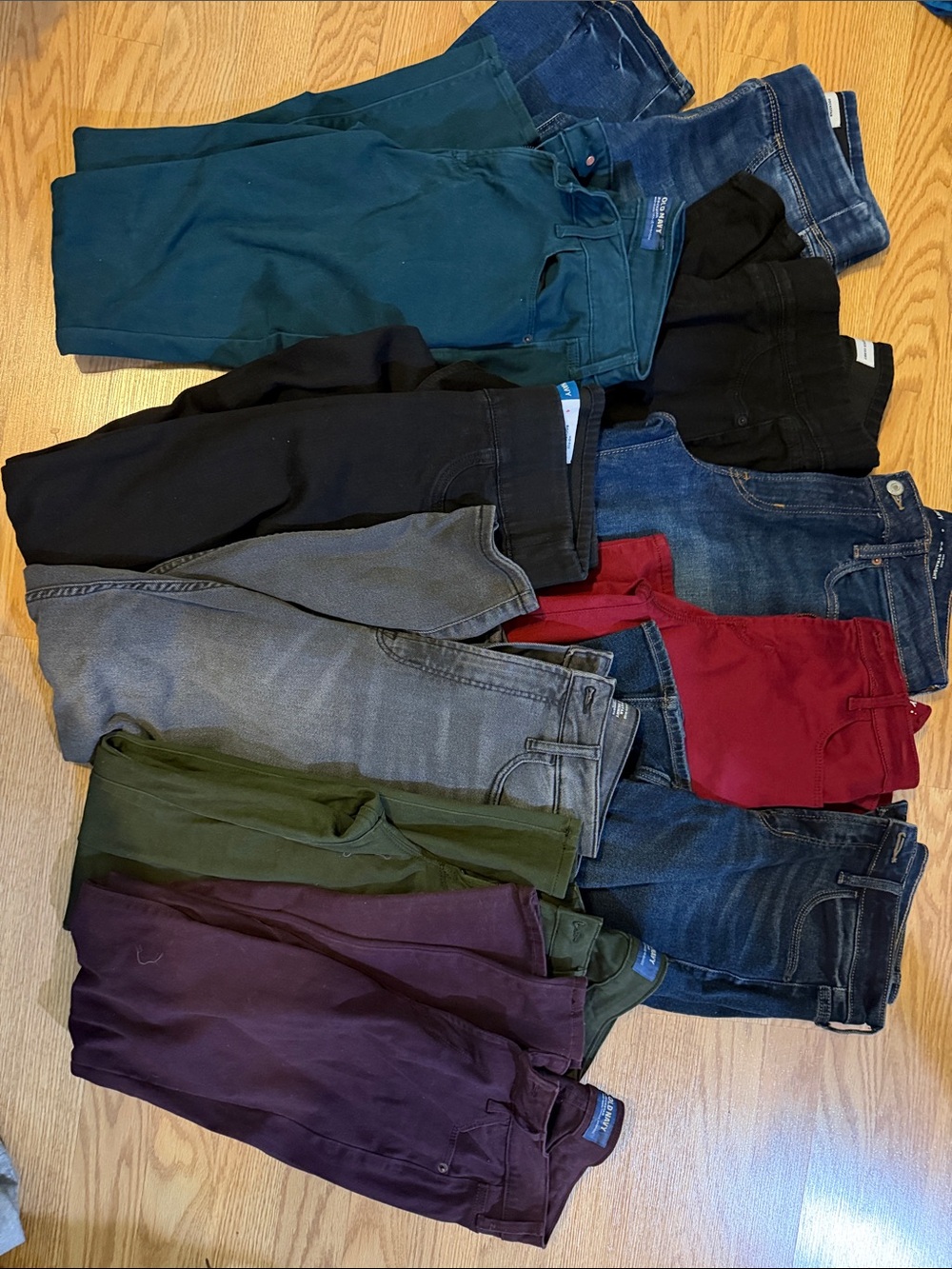 Old Navy women’s Bottoms Bundle - Navy, Black, Gray, Burgundy, Green, Teal
